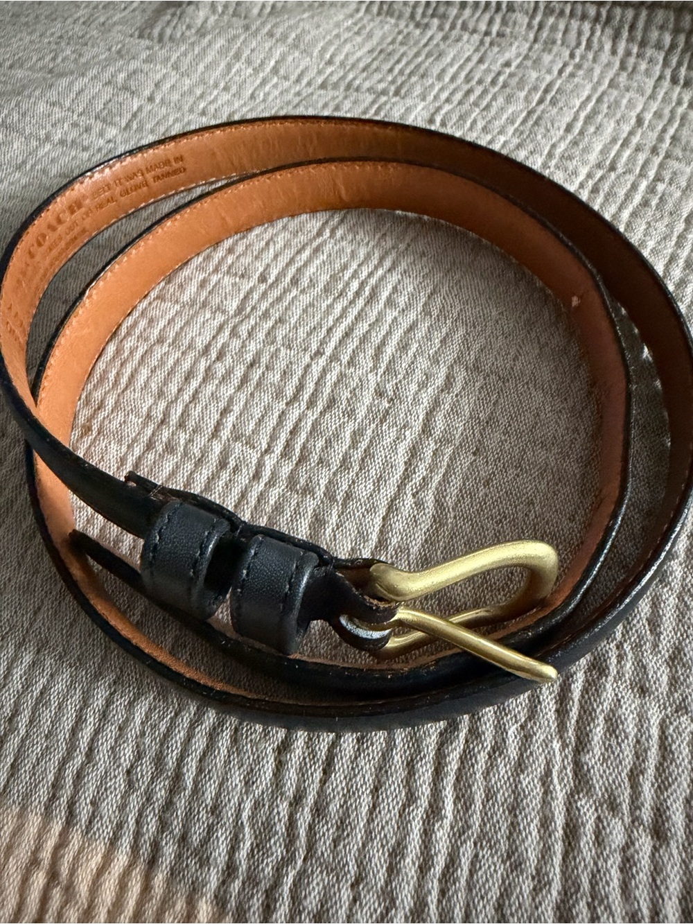 Coach Vintage Navy Blue Skinny Leather Belt womens Y2K Gold Brass Buckle Size s - Picture 8 of 9
